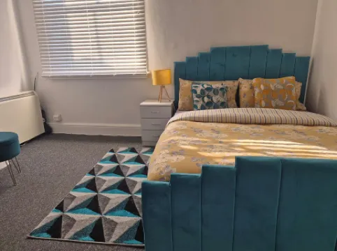 1 Bed Apartment - Sleeps 4 - City Centre