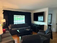 Cozy & Stylish 3 Bedroom Black and White Cottage. Perfect for Families & Groups!