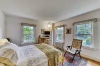 Amagansett Farmhouse Short Walk to Atlantic Ave Beach Hotels in Amagansett