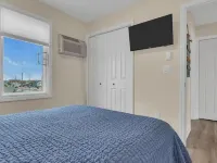 Cozy 1-bedroom condo in Lavallette, located 1 block from beach Ξενοδοχεία στην πόλη Lavallette