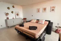 Sea View & Boho Chic Comfort 2 steps from Monaco Hotel a Roquebrune-Cap-Martin