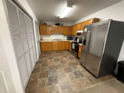 Enjoyable 2-bedroom condo with AC / Heat in charming Downtown Beaver