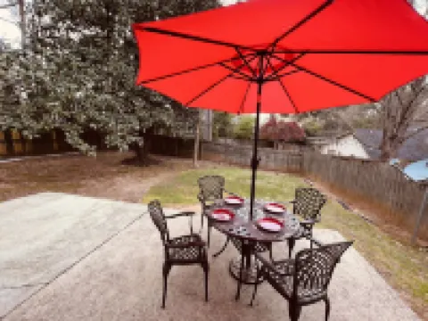 4 BR home quiet and peaceful Hotels in Chamblee