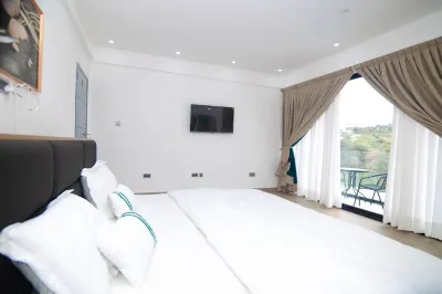 Spacious 4-bedroom villa with Private pool Hotel a 