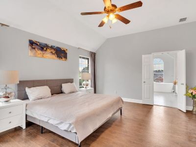 Completely Renovated House with Swimming Pool