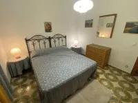 Villa Pino 150 meters from the sea and 5 min from Palermo airport area