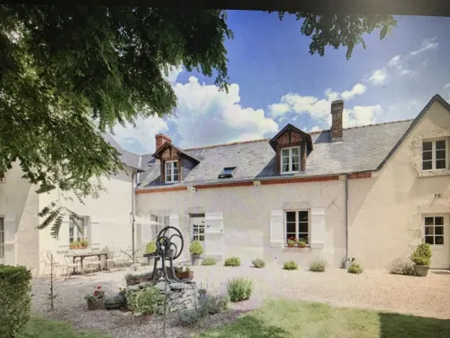 Sologne, Chateaux de la Loire, Entre Chambord et le zoo de Beauval Hotels in Cheverny