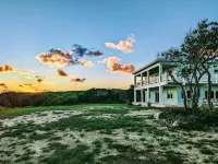 Sephora House 4 Bedroom Home Hotels in 