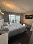 Relax on Dock - Lake George Home
