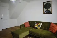 Luxury Home in Dartford Hotels in Stone