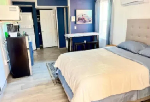 Private and Quiet Studio w/Kitchenette + W/D, Long Stay Ready w/ All Amenities