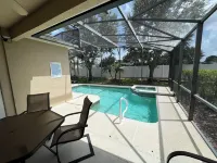 4 Bedroom Pool Home with Spa/Game Room and WiFi - Villas