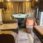 Charming Drivable Motorhome in Red Oak fully stocked and ready to hit the road! Hotels in Red Oak