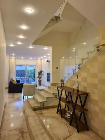 Luxurious & Charming Villa Отели рядом с достопримечательностью «Миср Юниверсити фор Сайенс & Текнолоджи»