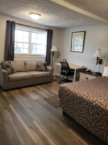 Turnpike Motel Hotels in 