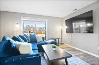 Centrally Located Apt with Pool in Columbia, MO