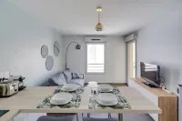 Appartement de Standing, Parking Privé, à Deux pas de la Mer!