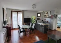 T2 Avignon Climatisé Intra Muros Spacieux et Lumineux