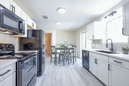 Close to the Lake.  Just 8 minutes from UMHB!