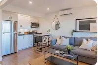 INN ON THE BENCH Hotels in Beamsville