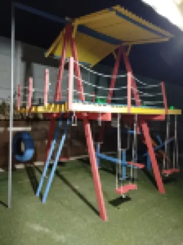 Country House with Pool, Sports Court, and Jacuzzi; Pets Allowed.