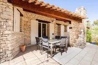 Villa with private pool, spa, pétanque, in a quiet area of Gordes