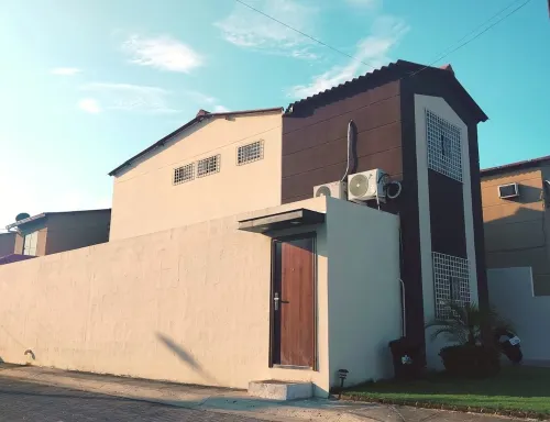 Cozy, secure and private suite Hotels in Daule Canton