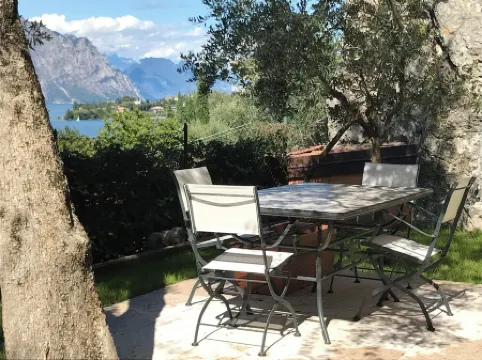 Romantic Apartment Wonderful Lake View Super Price Pascua Parking Space.