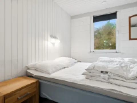 "Pia" - 250m to the Fjord