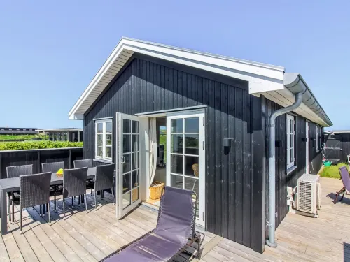 "Sanni" - 225m from the Sea - 4 estrellas