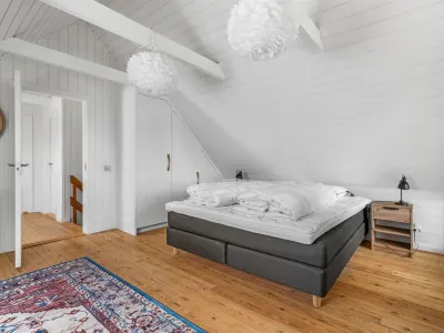 "Gravers" - 150m from the sea Landet Kirke og kirkegaard附近的飯店