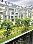 Close to downtown Como, free parking. Convenient for Switzerland.