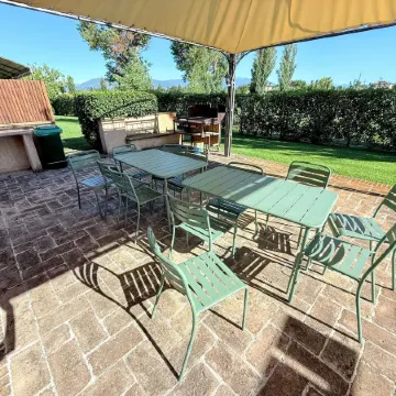 Luxurious Umbrian Villa with Private Pool and Stunning Views