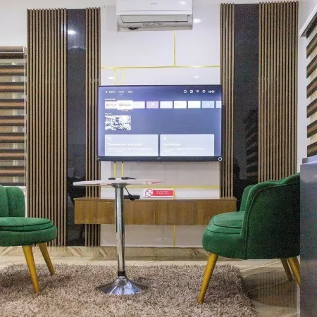 Omega Homes Guesthouse Lifecamp Abuja Отели рядом с достопримечательностью «Терминал аэропорта Абуджа Ннамди Азикиве»