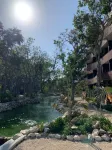 Unique Rooftop Sea View walking to beach The Best - Хоумстей