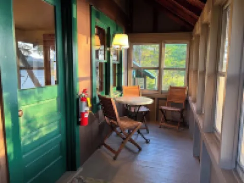 划槳者休息湖畔小屋和酒店 哈密爾頓縣酒店