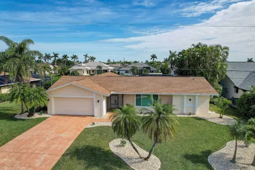 Cape Coral บ้านพร้อมสระว่ายน้ำและท่าเรือเรือ, 5 ไมล์ถึงชายหาด