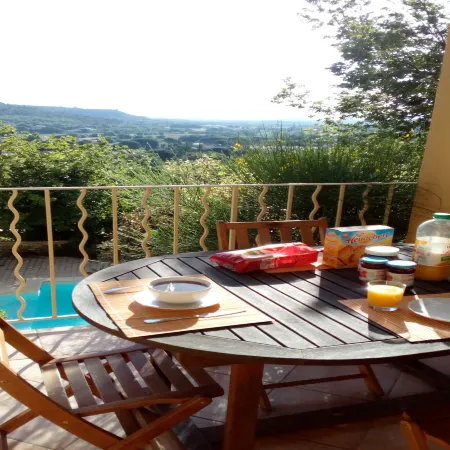 Villa with private pool and panoramic view