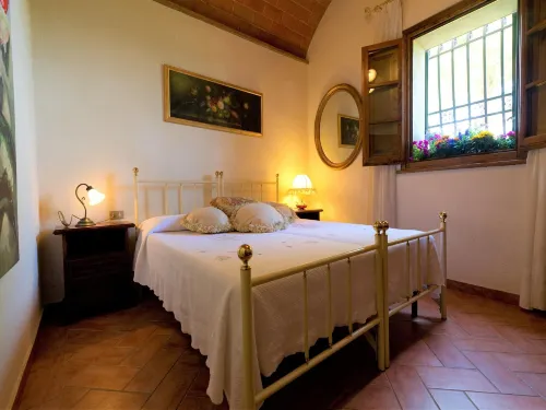 Farmhouse in Tuscany with Pool & Wine Tasting