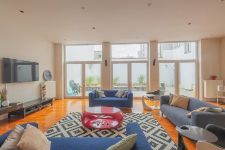 Chambres Cosy dans Une Grande maison