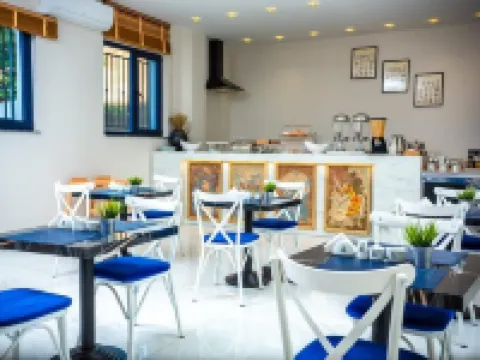 โรงแรมฮิปโนส โรงแรมในลูบุมบาชิ