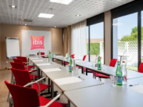 Ibis Cergy-Pontoise le Port