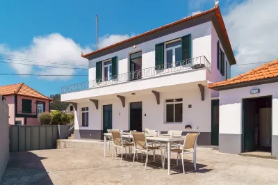 GuestReady - Escape with Ocean and Mountain Views Hotels in Calheta