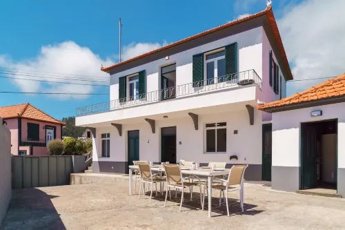 GuestReady - Escape with Ocean and Mountain Views - 3 Sao