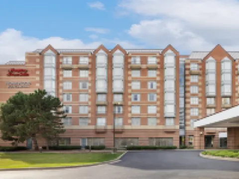 Hampton Inn & Suites by Hilton Downers Grove Chicago Hotels in DuPage County