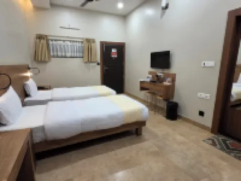โรงแรมกูลมอฮาร์แกรนด์ โรงแรมในจอร์ฮัต