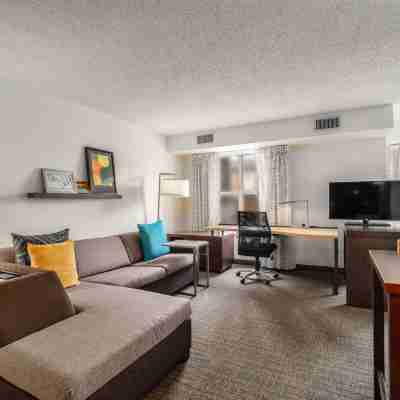 레지던스 인 바이 메리어트 맥앨런 Rooms