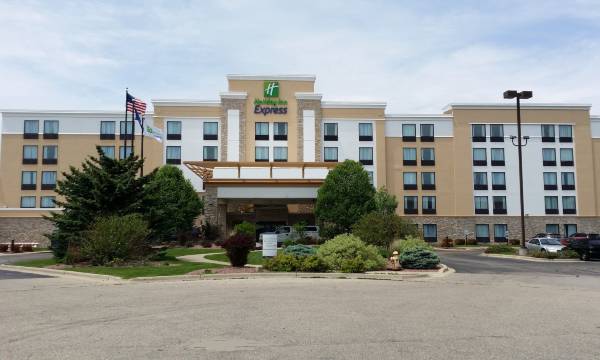 Holiday Inn Express Janesville-I-90 & US HWY 14 by IHG