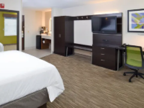 Holiday Inn Express WIXOM by IHG Hotels in Wixom