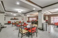 Holiday Inn Express & Suites LUBBOCK SOUTH by IHG - breakfast